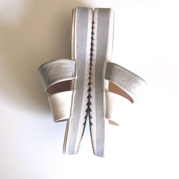 Patricia Green Two Strap White & Silver Slip On Wedge Sandals Size EU 40 8.5 US - Picture 8 of 11